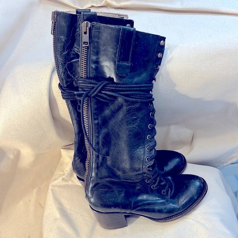 Freebird Grany Size 8 Black Lace up Boots